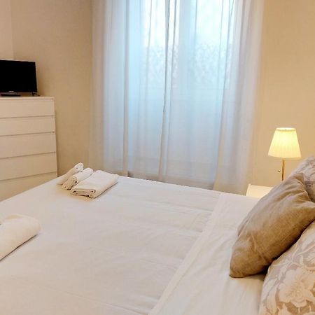 Bbhome Stylish Gold Apartment Near Trastevere Station Rome Buitenkant foto