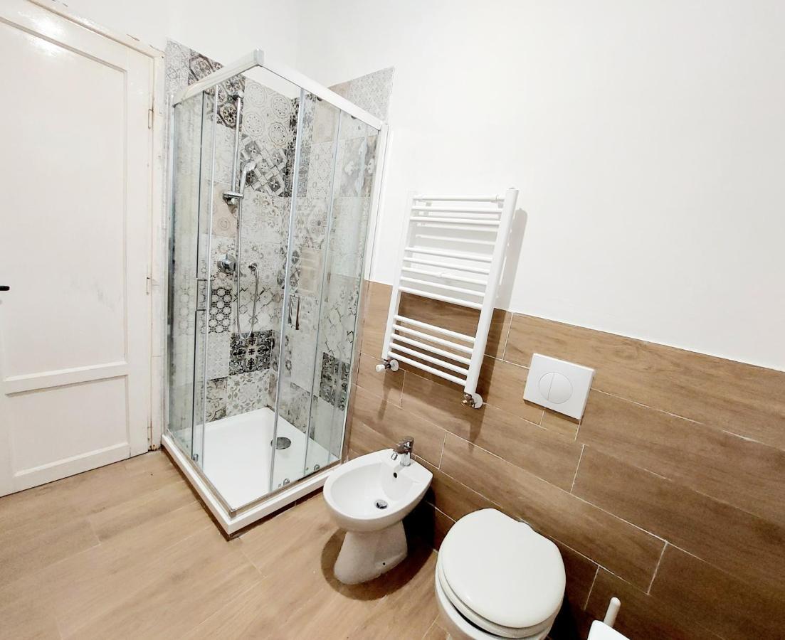 Bbhome Stylish Gold Apartment Near Trastevere Station Rome Buitenkant foto