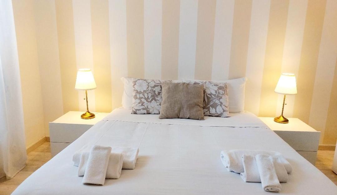 Bbhome Stylish Gold Apartment Near Trastevere Station Rome Buitenkant foto